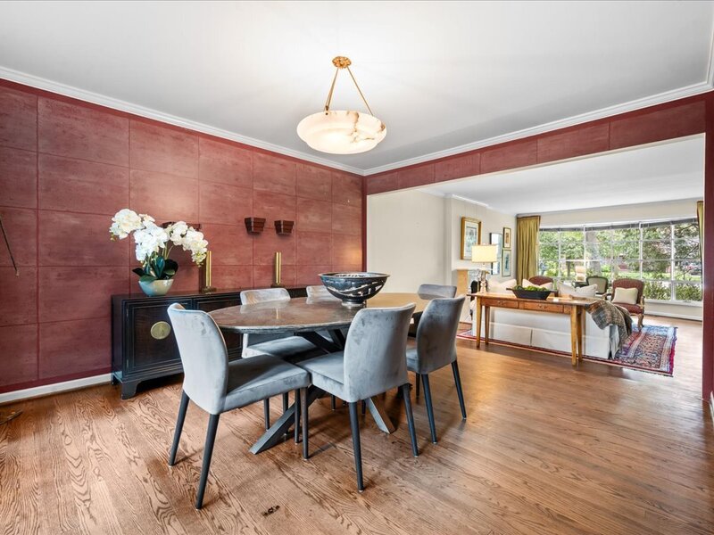 1745 E Summit Court Deerfield IL 60015