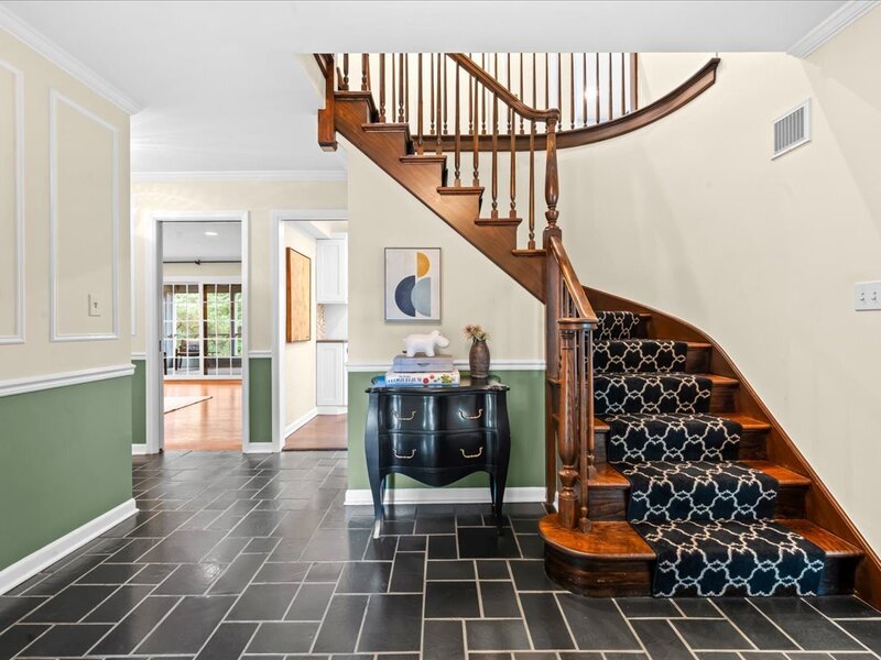 1745 E Summit Court Deerfield IL 60015