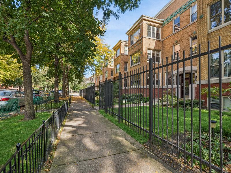 4447 N Magnolia Avenue Chicago IL 60640