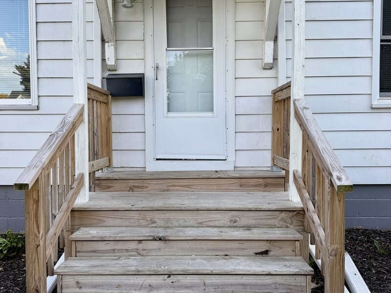 609 W 10th Street Sterling IL 61081
