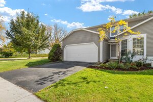 Photo of 3 Dorchester Court Streamwood IL 60107
