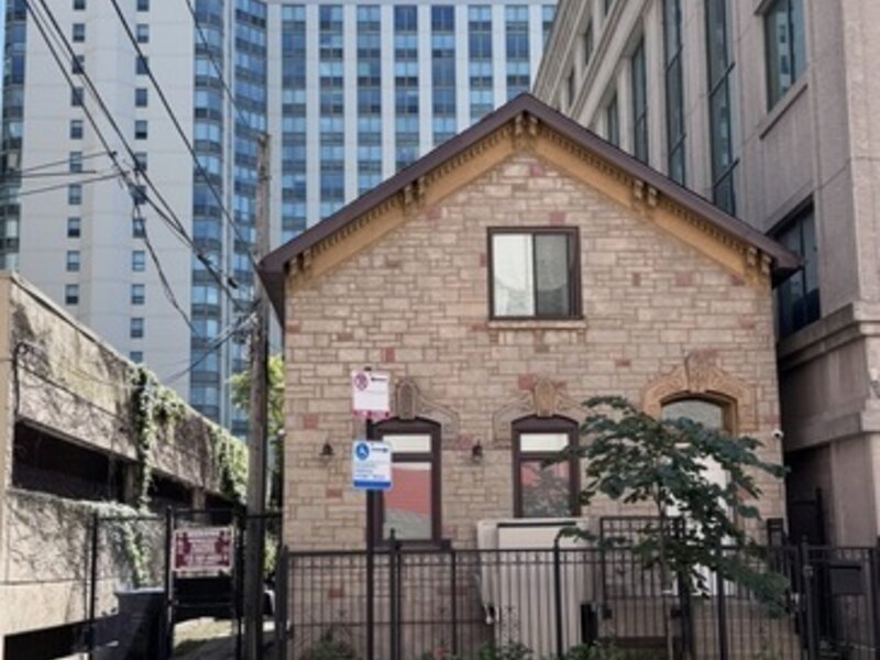 167 W Elm Streets Chicago IL 60610