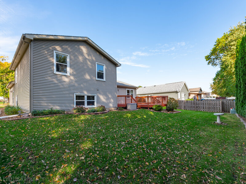 4819 W Glenbrook Trail Mchenry IL 60050