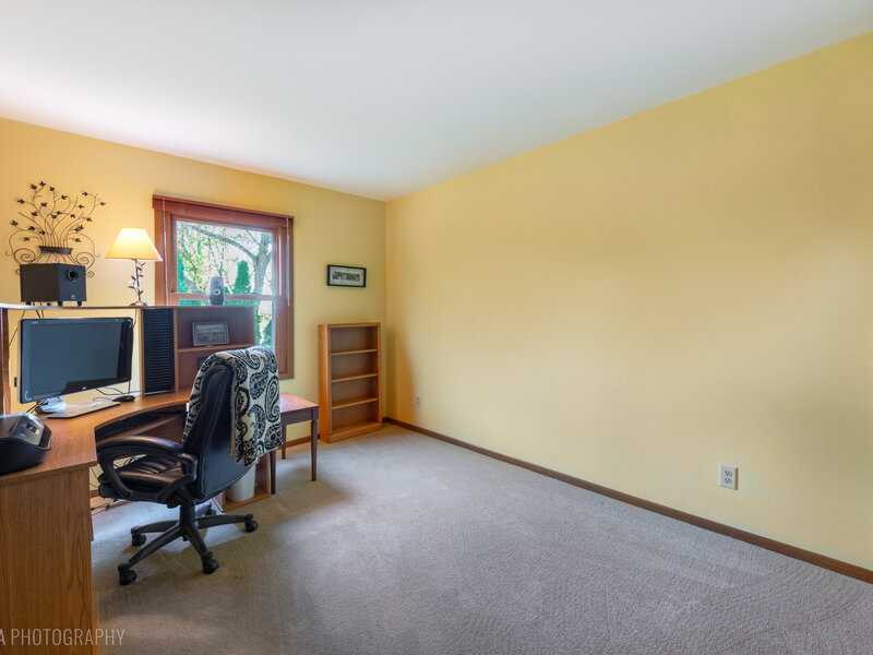 4819 W Glenbrook Trail Mchenry IL 60050