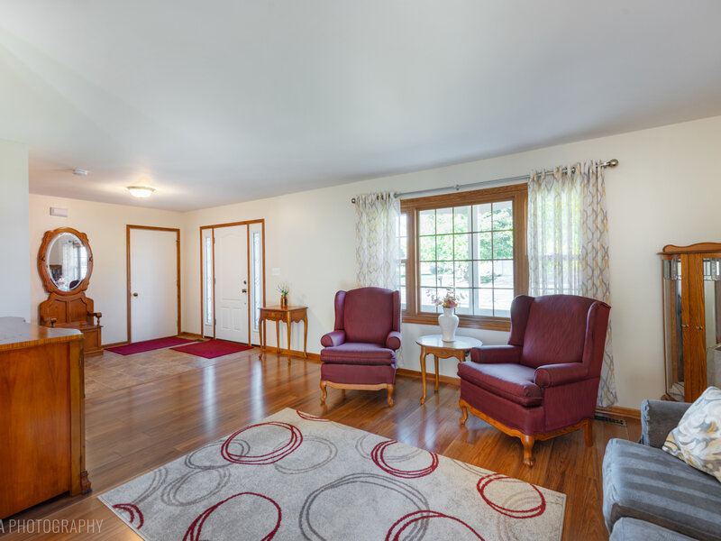 4819 W Glenbrook Trail Mchenry IL 60050