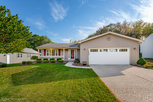 Photo of 4819 W Glenbrook Trail Mchenry IL 60050