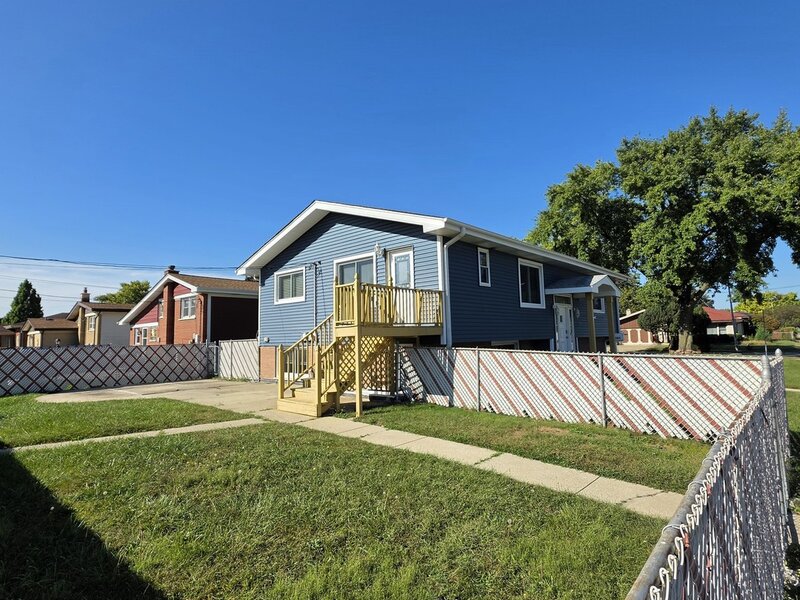 10301 Minnick Avenue Oak Lawn IL 60453