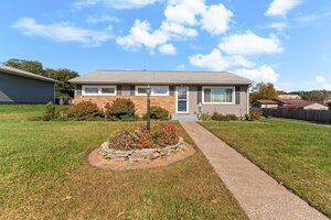 Photo of 1818 W 38th Place Davenport IA 52806
