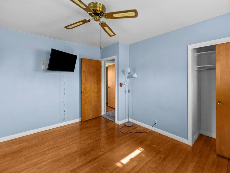 1818 W 38th Place Davenport IA 52806