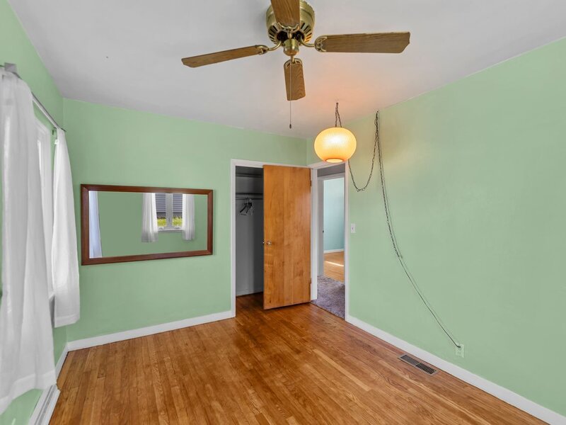 1818 W 38th Place Davenport IA 52806