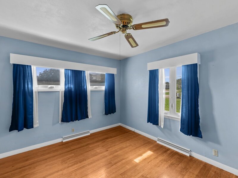 1818 W 38th Place Davenport IA 52806