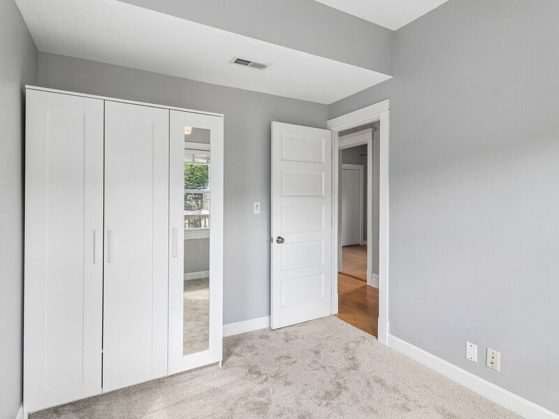 3643 N Hoyne Avenue Chicago IL 60618