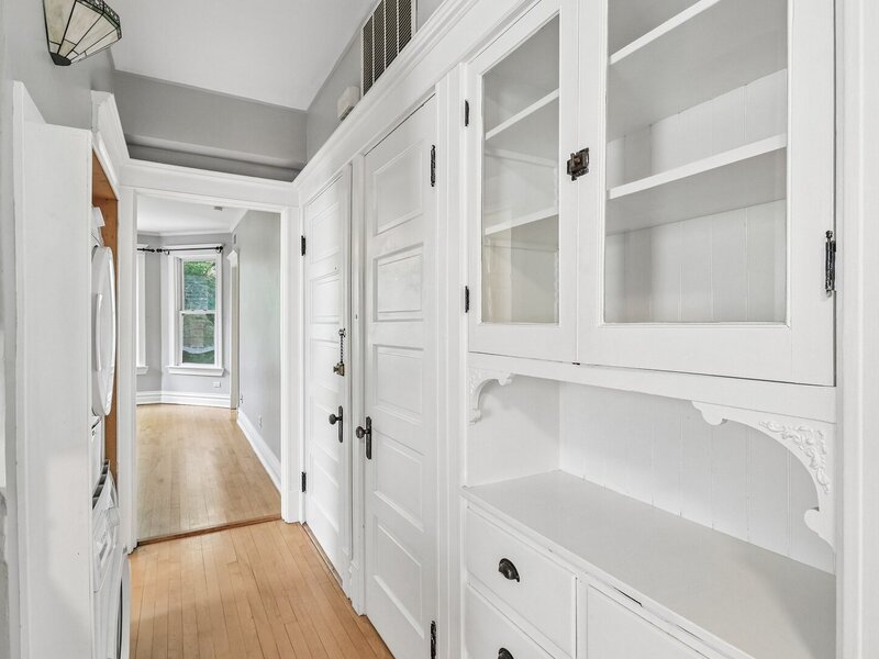 3643 N Hoyne Avenue Chicago IL 60618