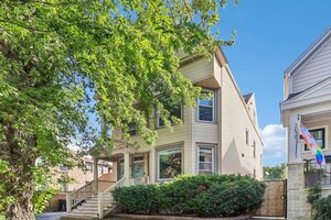 Photo of 3643 N Hoyne Avenue Chicago IL 60618 Unit 2