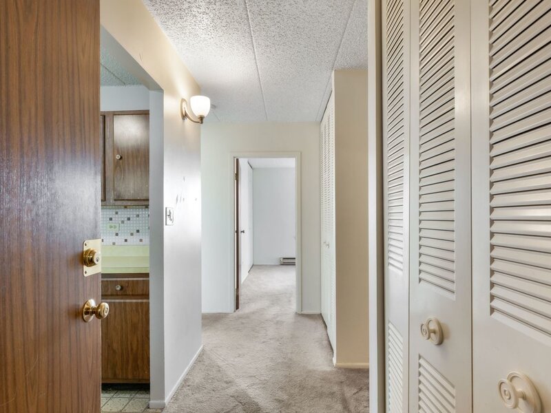 9098 W Terrace Drive Niles IL 60714