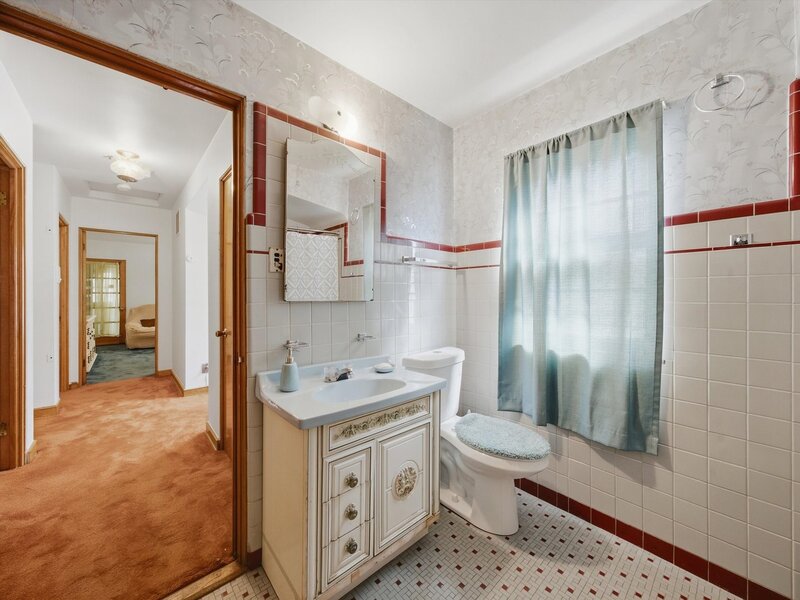 855 W 73rd Street Chicago IL 60621