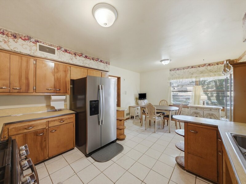 855 W 73rd Street Chicago IL 60621