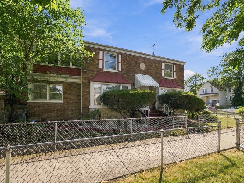 855 W 73rd Street Chicago IL 60621