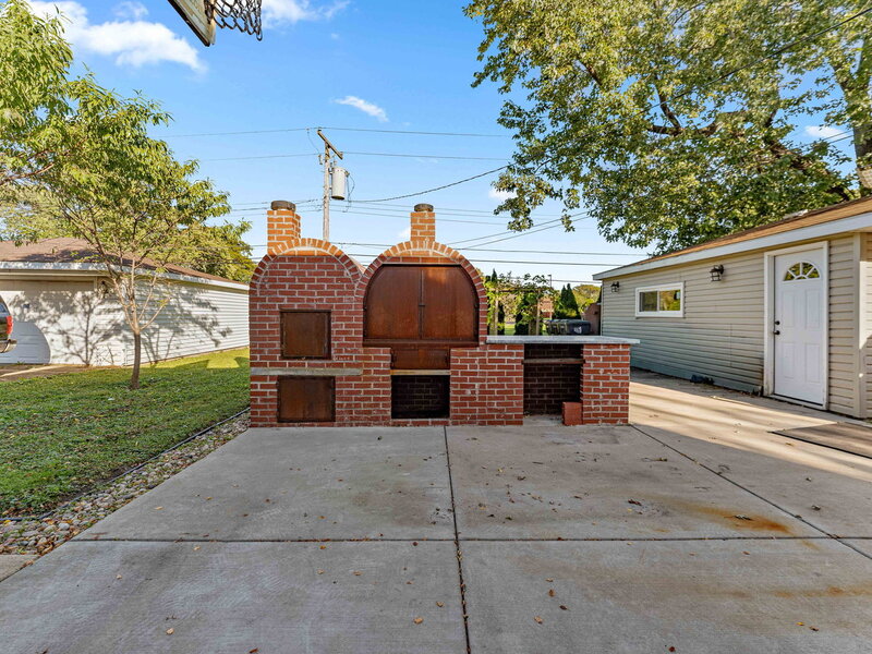 16543 Greenwood Avenue South Holland IL 60473