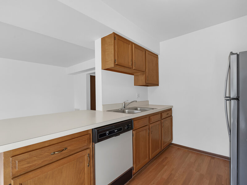 119 E Shag Bark Lane Streamwood IL 60107