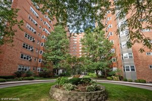 Photo of 4970 N Marine Drive Chicago IL 60640 Unit 827