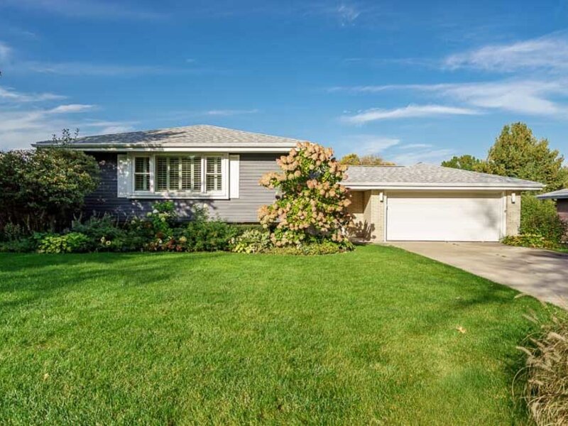 2160 Stornway Rockford IL 61107