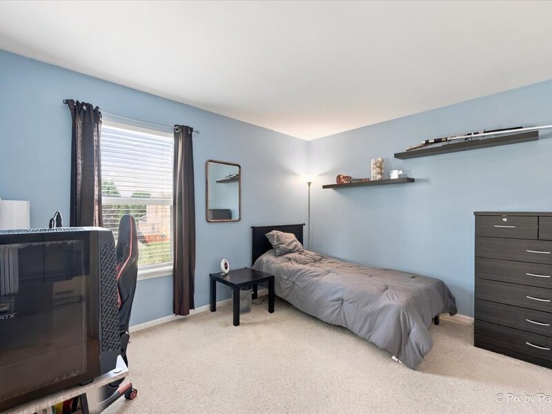 10794 Santa Fe Trail Huntley IL 60142