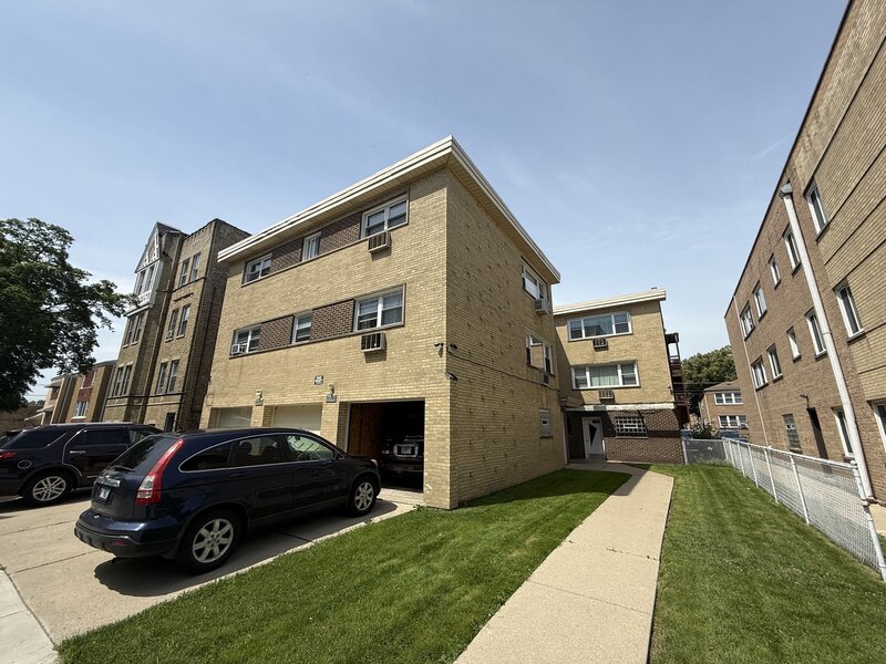 8030 Knox Avenue Skokie IL 60076