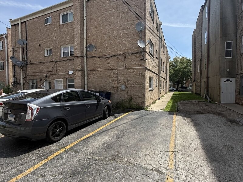 8030 Knox Avenue Skokie IL 60076
