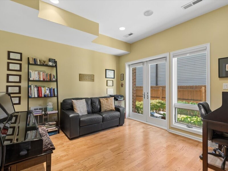 1742 W Diversey Parkway Chicago IL 60614
