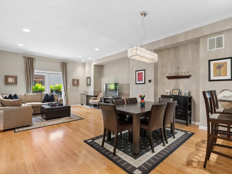 1742 W Diversey Parkway Chicago IL 60614