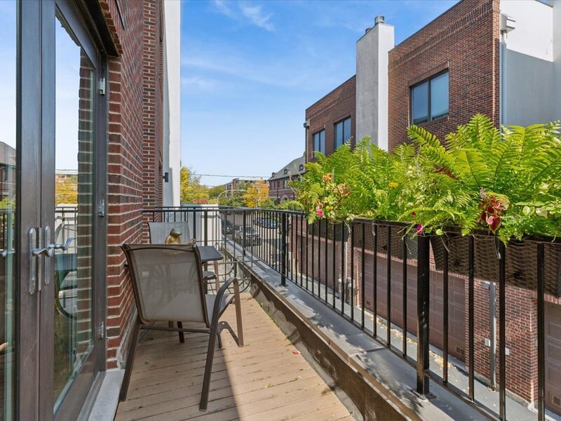 1742 W Diversey Parkway Chicago IL 60614