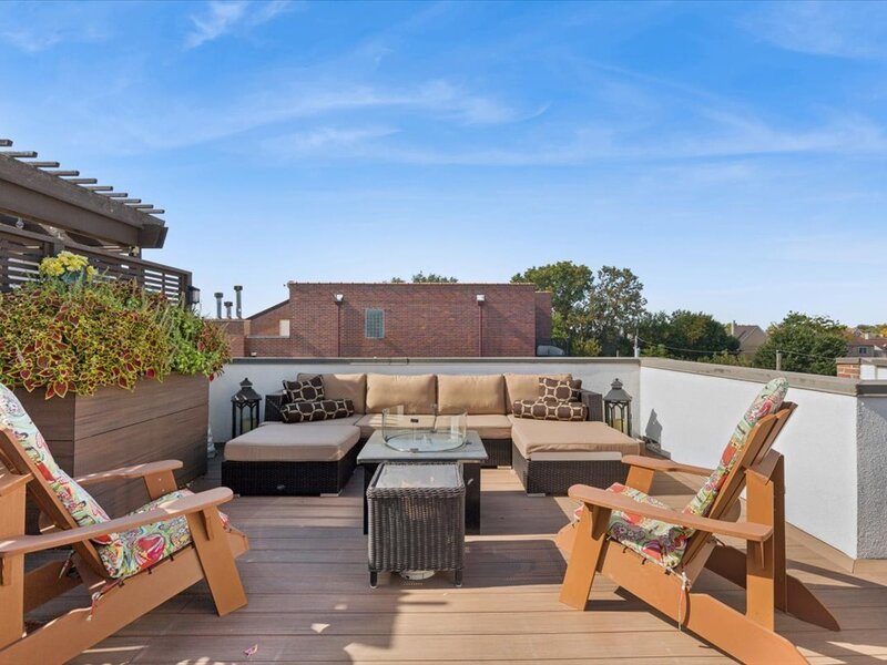 1742 W Diversey Parkway Chicago IL 60614
