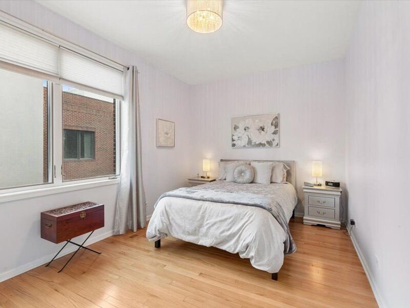 1742 W Diversey Parkway Chicago IL 60614