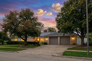 Photo of 3050 Kayjay Drive Northbrook IL 60062