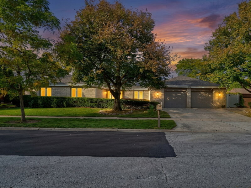 3050 Kayjay Drive Northbrook IL 60062