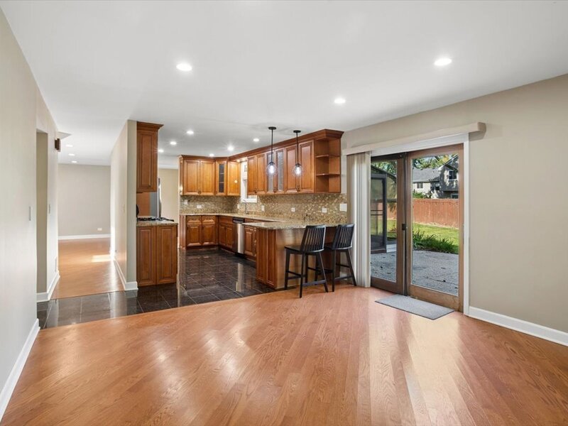 612 Armstrong Court Buffalo Grove IL 60089