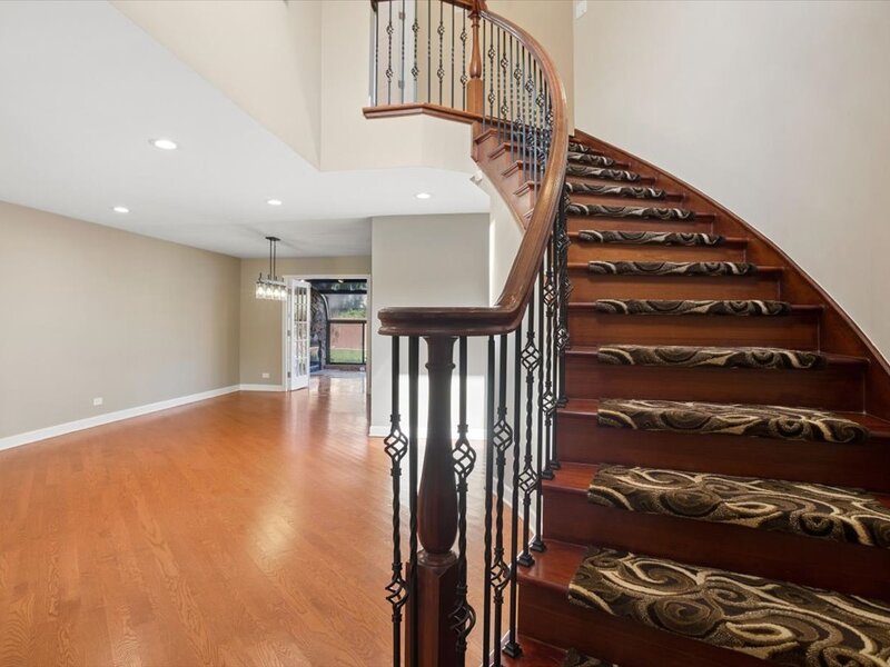 612 Armstrong Court Buffalo Grove IL 60089