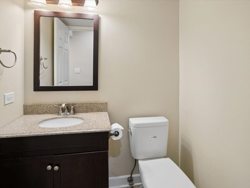 612 Armstrong Court Buffalo Grove IL 60089