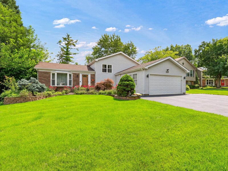 850 Silverwood Court Lake Zurich IL 60047