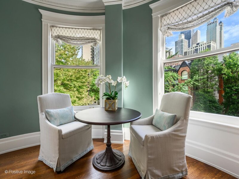1210 N Astor Street Chicago IL 60610