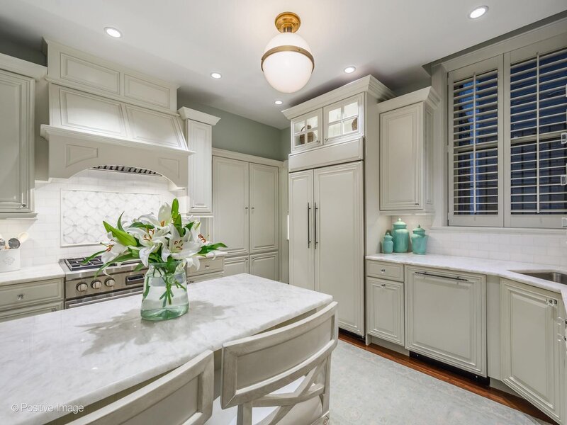 1210 N Astor Street Chicago IL 60610