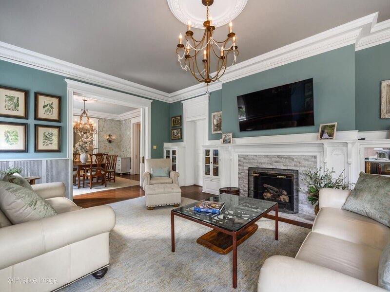 1210 N Astor Street Chicago IL 60610
