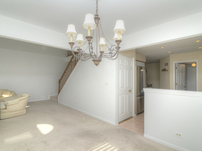 1050 Ridgefield Circle Carol Stream IL 60188