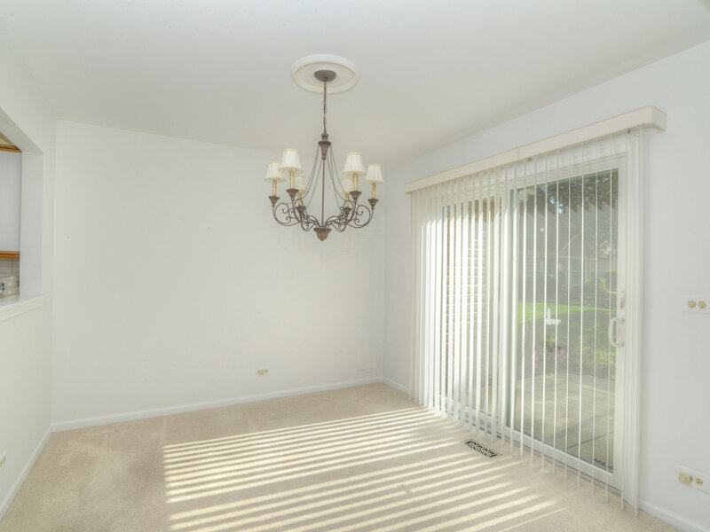 1050 Ridgefield Circle Carol Stream IL 60188