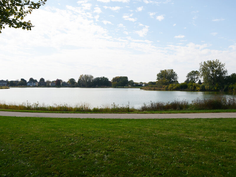 1050 Ridgefield Circle Carol Stream IL 60188