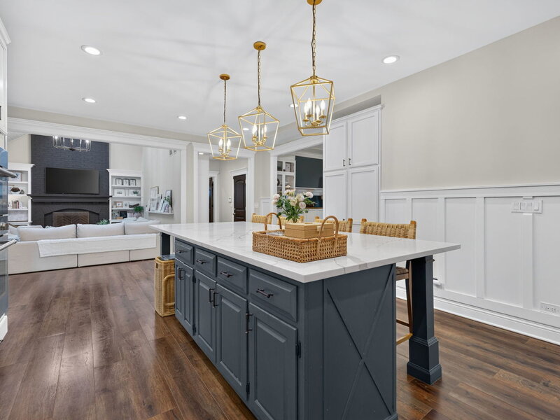 42 Retreat Court St. Charles IL 60175