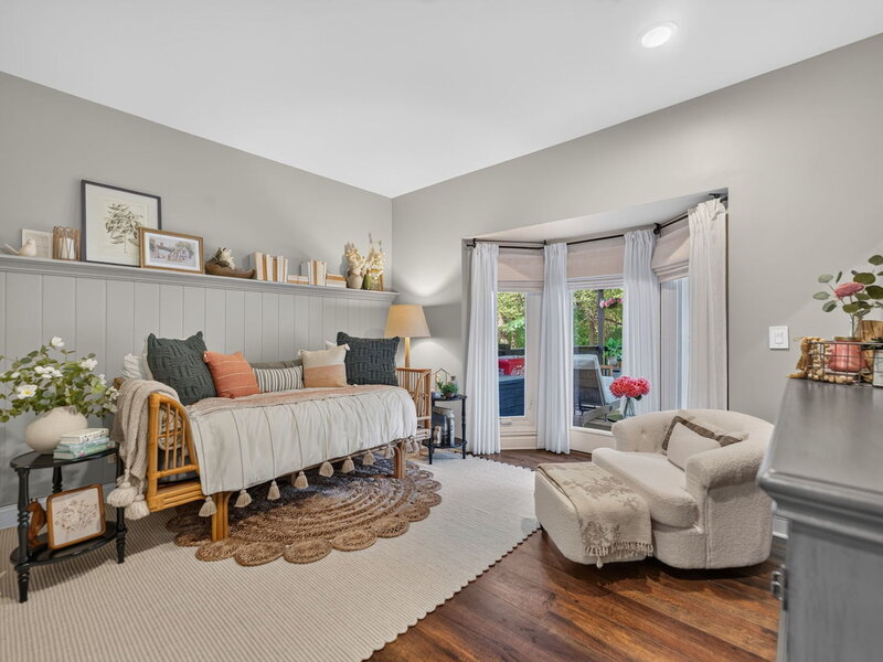 42 Retreat Court St. Charles IL 60175