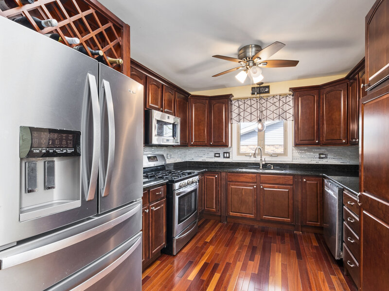 8930 Poplar Street Tinley Park IL 60487