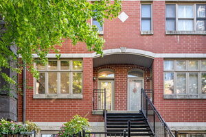 Photo of 327 E 17th Street Chicago IL 60616